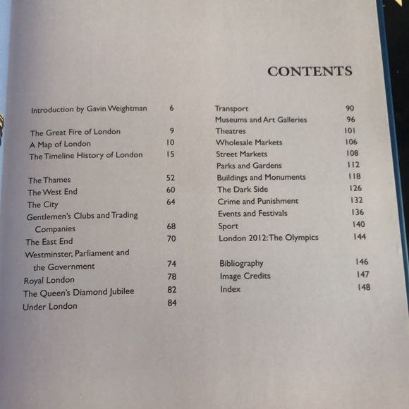 TIMELINE OF LONDON & LONDON TOWER 2 hardcover books & Greenfriars Bobby trivet - Picture 14 of 16